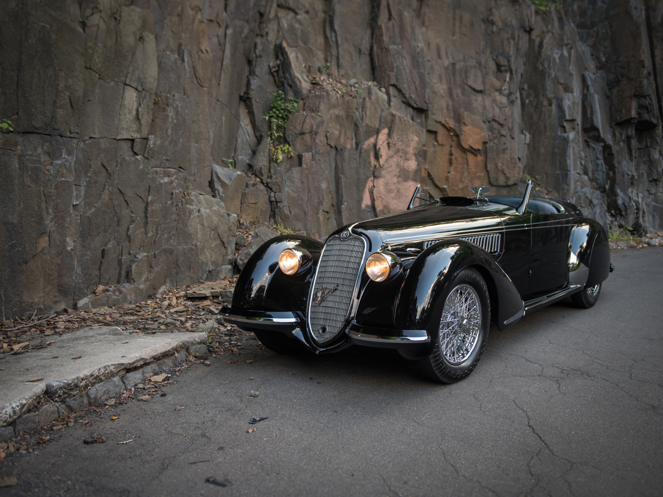 Sotheby's à Monterey 2016 Mo16_r208_001.jpg?center=0.53535353535353536,0